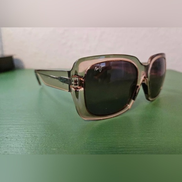 Maui Jim Style Two Step sunglasses - Picture 6 of 8